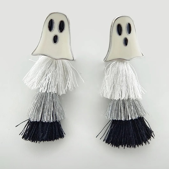 Jewelry - Spooky Ghost Tassel Earrings 👻